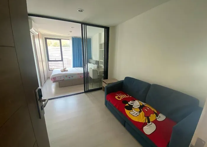 Quiet One Bedroom Near Bts Onnut Bangkok