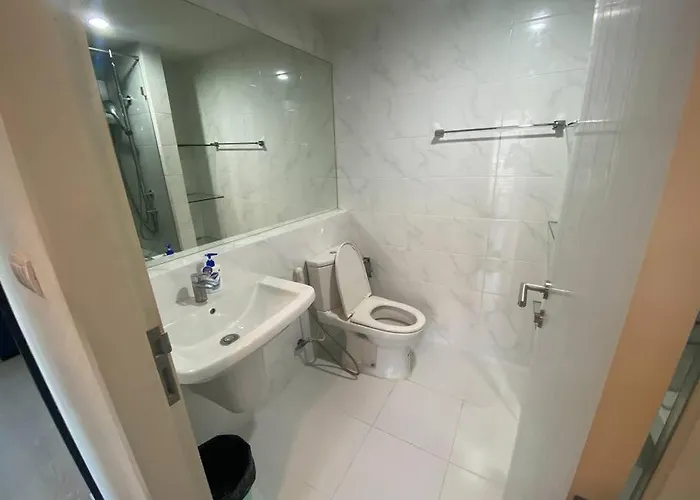 Appartement Quiet One Bedroom Near Bts Onnut Bangkok
